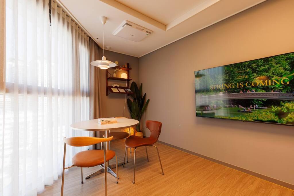 Wecostay Chungmuro Seoel Buitenkant foto